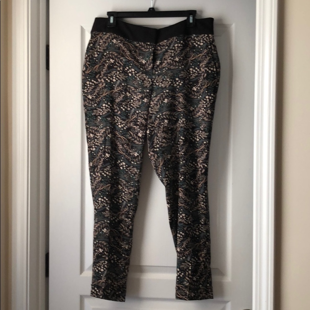 LOFT Floral pants, size 8